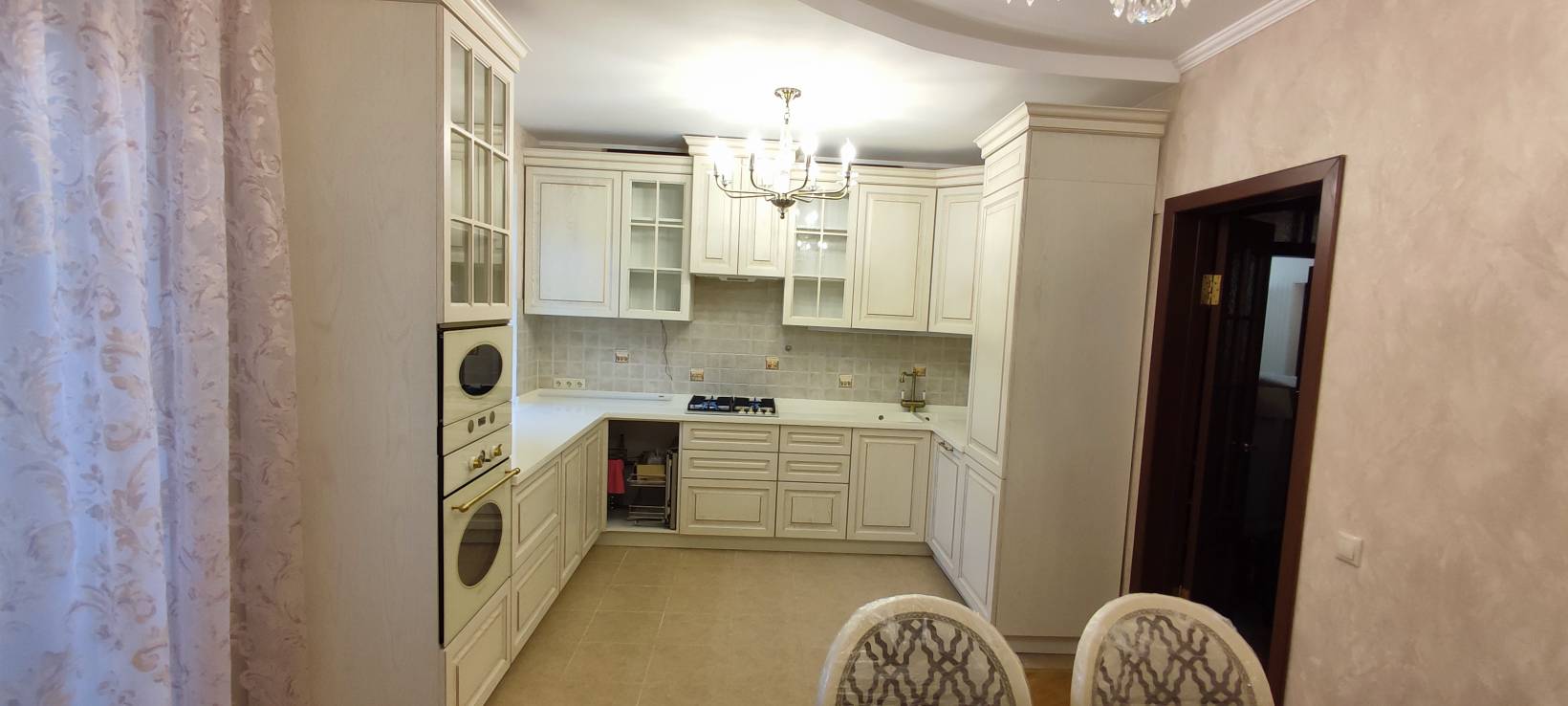 Кухня и обеденная зона 1