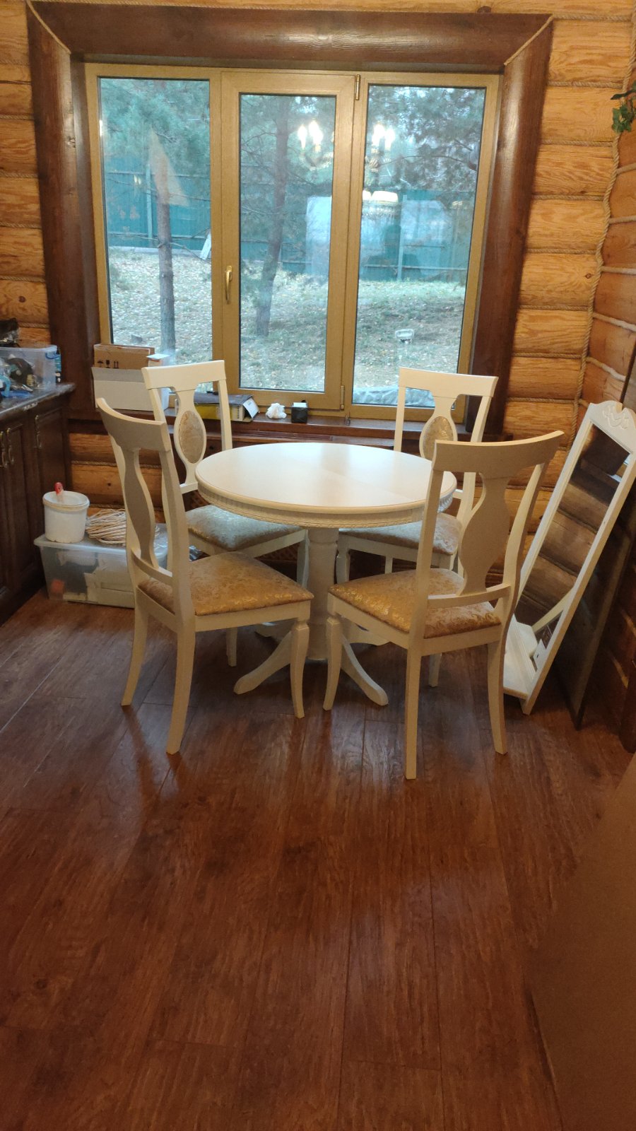 Столовая в частном доме 1