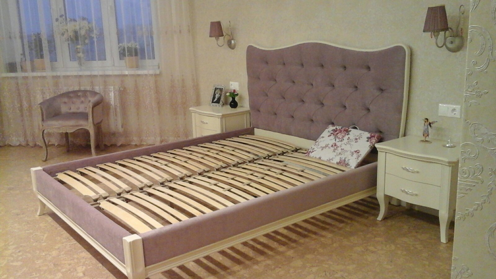 Розовая спальня